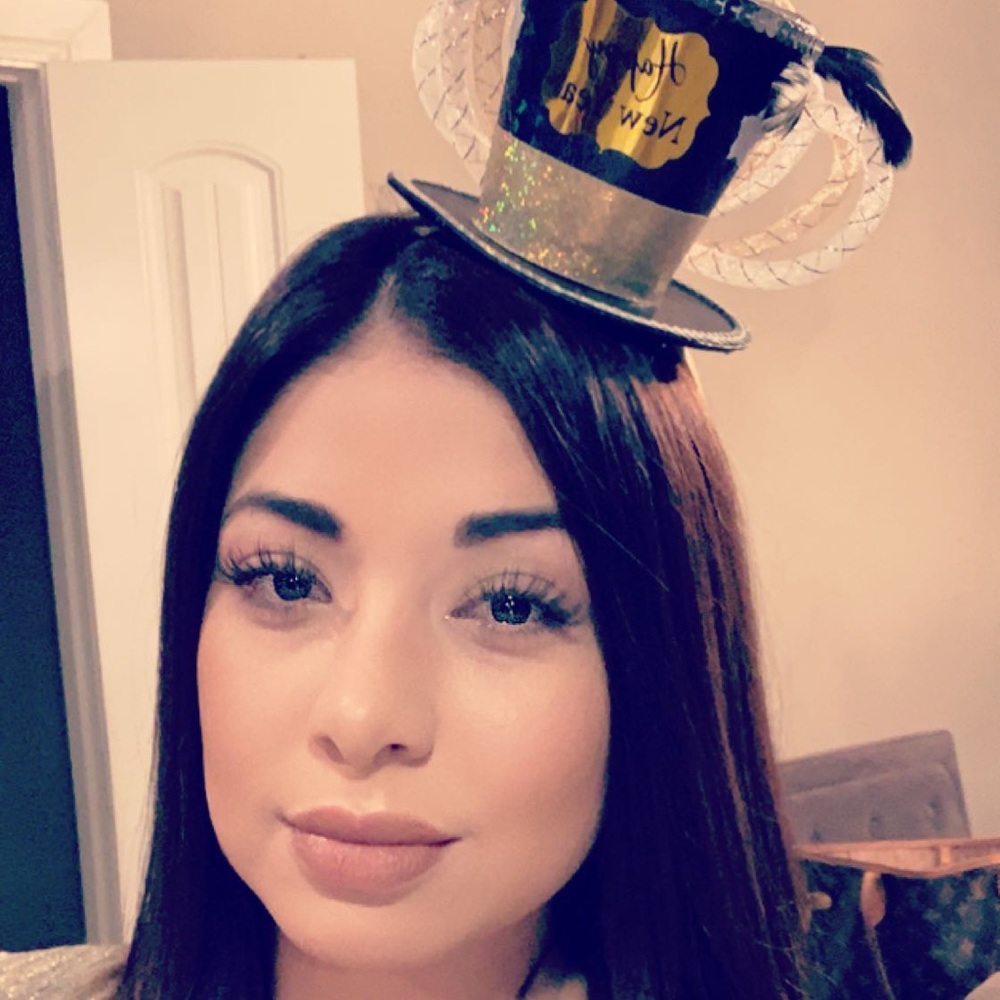 Meet your Posher, Brenda